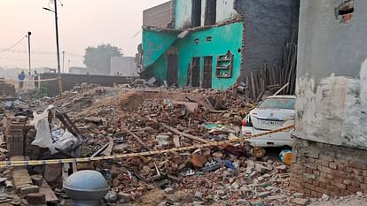 Oxygen Cylinder Blast two-storey house collapsed In bulandshahr up see photos