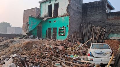 Oxygen Cylinder Blast two-storey house collapsed In bulandshahr up see photos