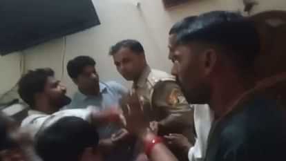 UP News: Two inspectors arrived to collect illegal money, were taken hostage by villagers and beaten