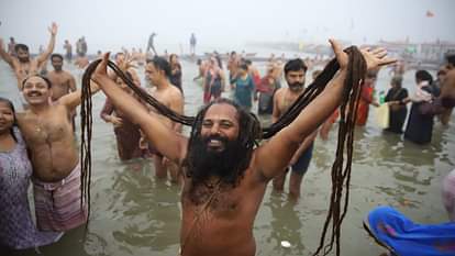 Mahakumbh 2025 Grand Inauguration in Prayagraj Lakh Of Devotees First Shahi Snan Check Photos