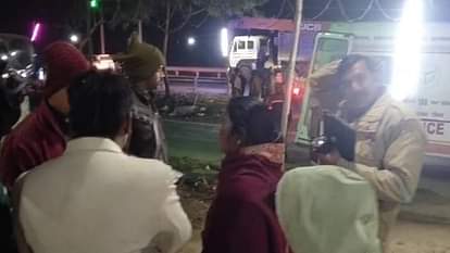 UP news Prayagraj Accident bus full of devotees collided trailer Many dead and many devotees injured