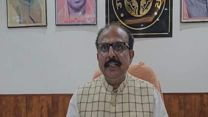 UP Minister Raghuraj Singh controversial statement That Whoever Wants To avoid Holi colours should wear hijab