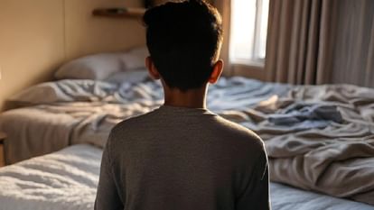 Lucknow News 14 Year Old Boy Committed Suicide after Losing Lakhs in Online Gaming