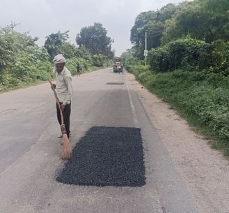 Unnao News: सड़कों को गड्ढामुक्त करने का काम शुरू unnao news