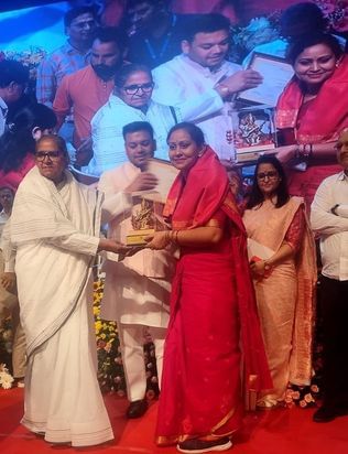 Unnao News: शिक्षक दिवस पर सीएम ने शिक्षकों को दिया कैशलेश योजना का उपहार On Teachers' Day, CM gave the gift of cashless scheme to teachers
