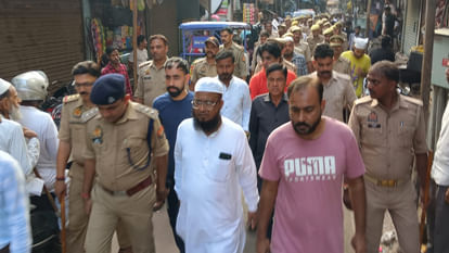 Kanpur: सोशल मीडिया पर आपत्तिजनक पोस्ट के बाद पटकापुर में हंगामा, पीएसी के साथ पुलिस बल तैनात Kanpur: Chaos in Patkapur over objectionable religious remarks