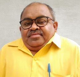 The teacher's condition suddenly deteriorated and he was declared dead in cardiology