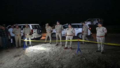 UP: सहारनपुर में मुठभेड़, एक लाख का इनामी बदमाश इमरान ढेर, डकैती-लूट के 13 मुकदमे थे दर्ज; थाना प्रभारी घायल UP: Imran, a criminal carrying a reward of Rs 1 lakh, was killed in an encounter, station in-charge also shot